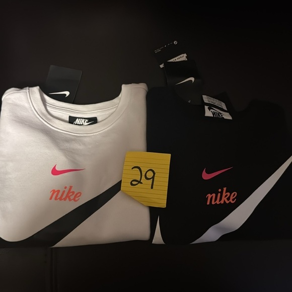 Nike Kids Black and White Logo Sweatshirts size 5 - Picture 12 of 12